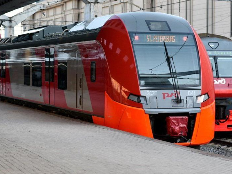 Поездом в Санкт-Петербург